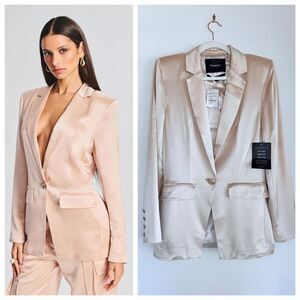 NWT Retrofête Silky Satin One Button Leo Blazer in Dusty Peach Pink Size Small